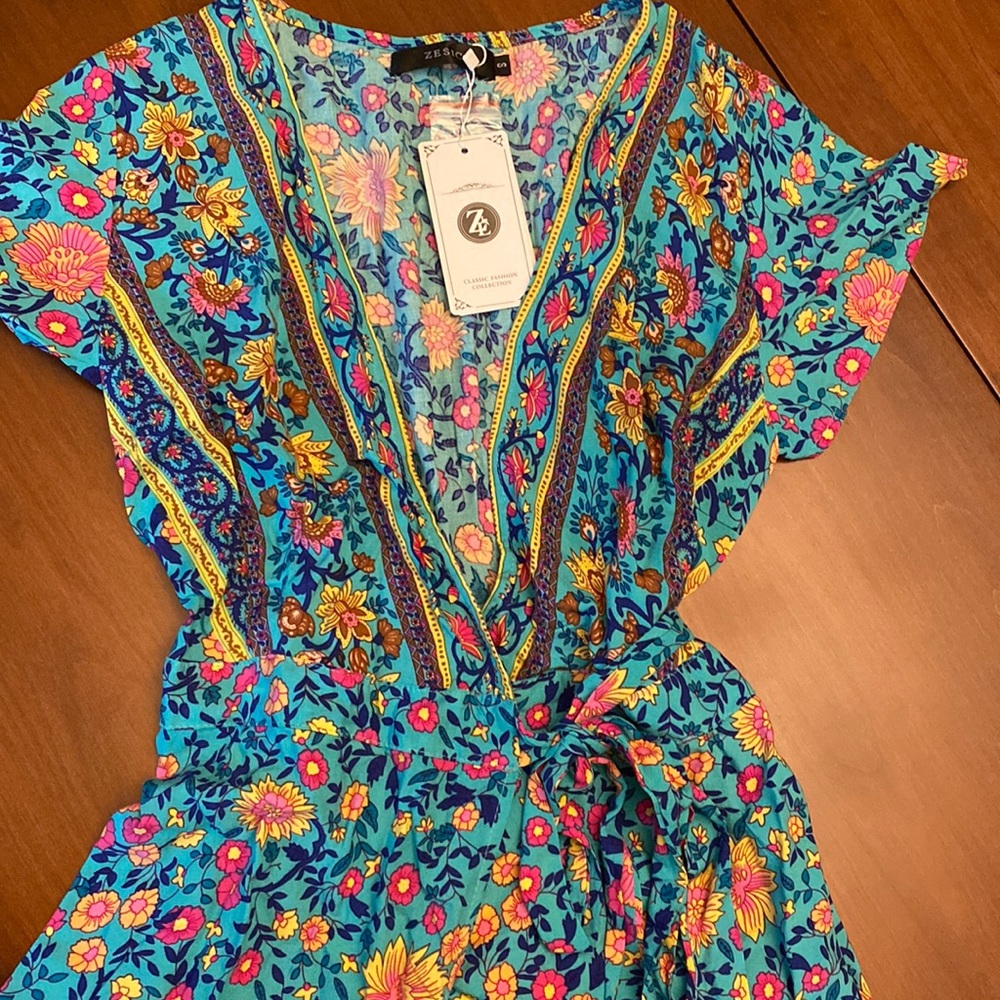 Nwt Zesica long wrap bohemian dress size small